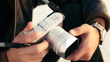 徕卡宣布限量版Q2“鬼”由Hodinkee